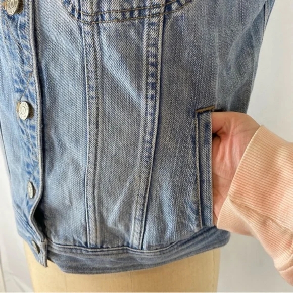 Chaps Women’s Light Wash Denim Vest Size M - Picture 6 of 11